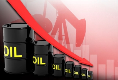 "النفط" يتراجع