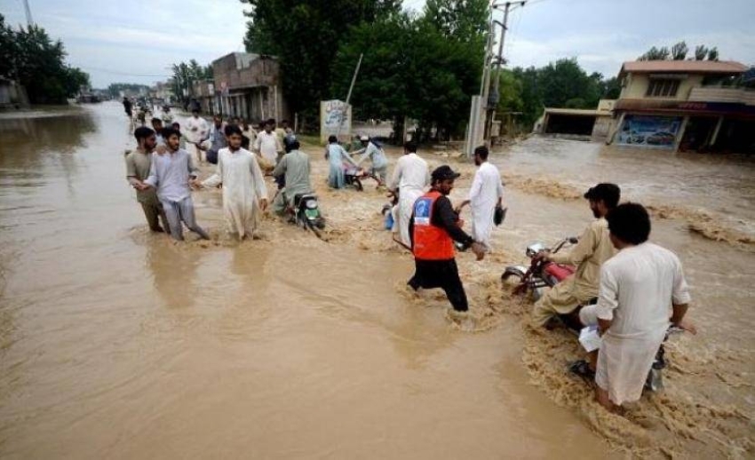 ارتفاع حصيلة ضحايا الأمطار والسيول في باكستان إلى 41 قتيلاً