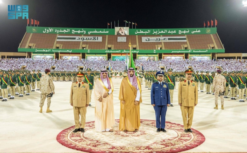 الأمير خالد بن سلمان يرعى حفل تخريج الدفعة (82) من طلبة كلية الملك عبدالعزيز الحربية