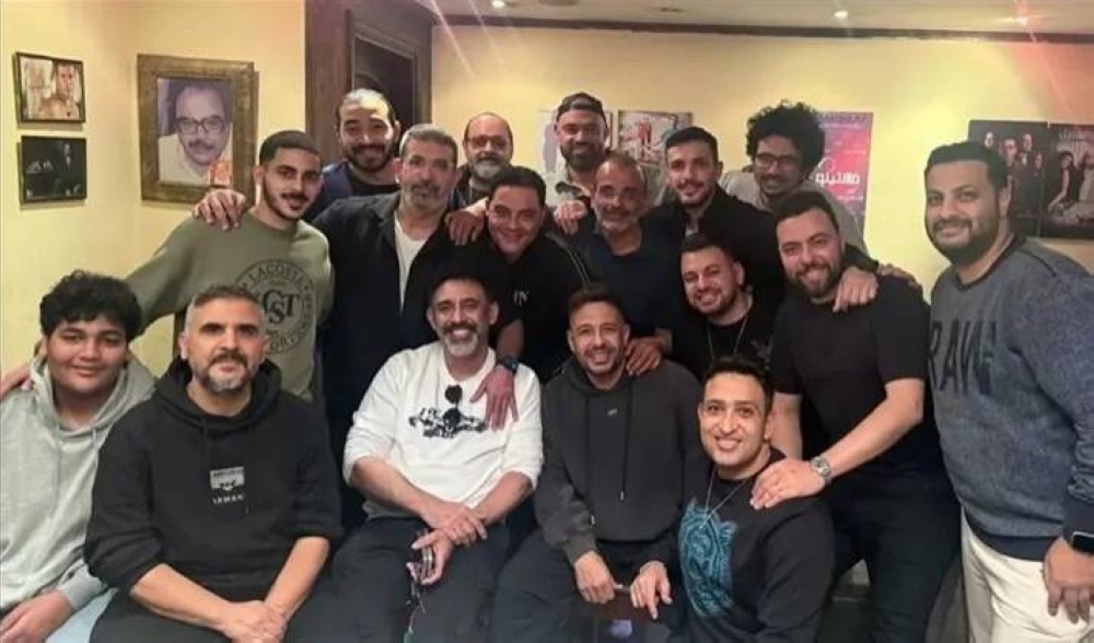 «حماقي» وعمرو م