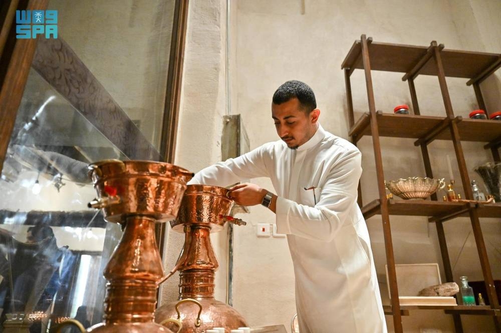 أنامل وطنية تبه